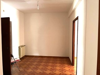 Appartamento in Vendita a Segni, 99'000&euro;, 107 m², con Box
