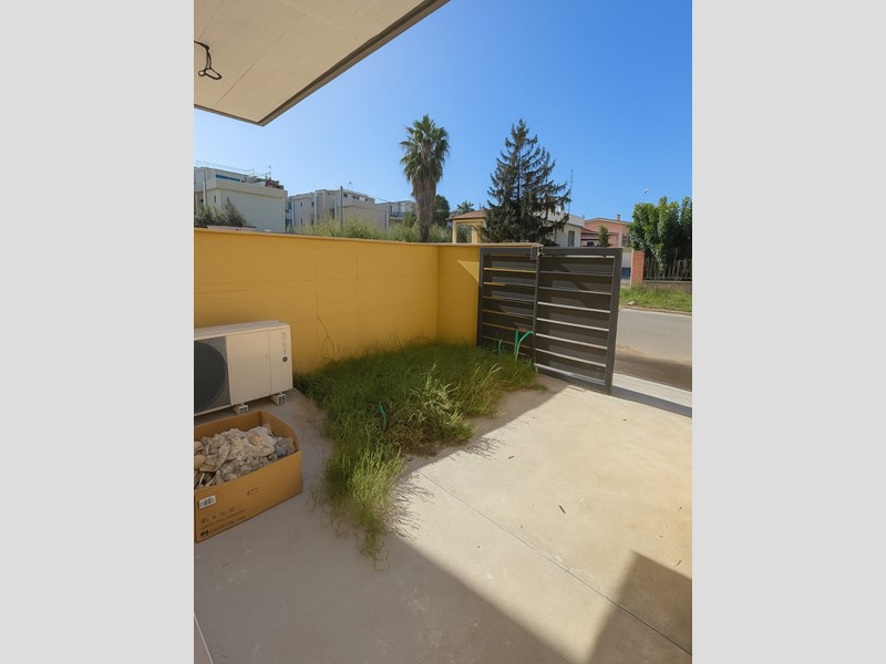 Bilocale in Vendita a Nettuno, zona San Giacomo, 130'000&euro;, 60 m², con Box