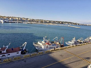 Quadrilocale in Affitto a Anzio, zona Centro, 1'300&euro;, 130 m², arredato