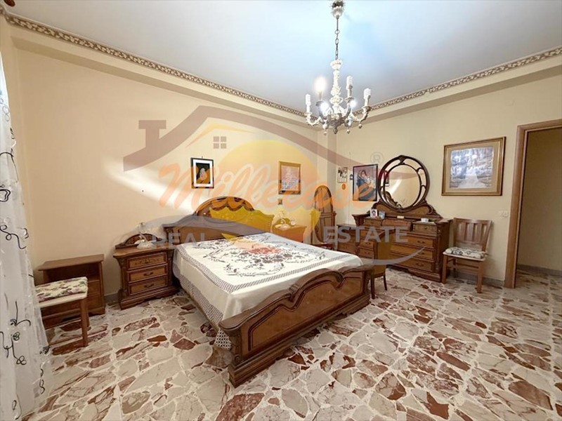 Quadrilocale in Affitto a Siracusa, zona Tisia - Tica - Zecchino, 650&euro;, 120 m², arredato