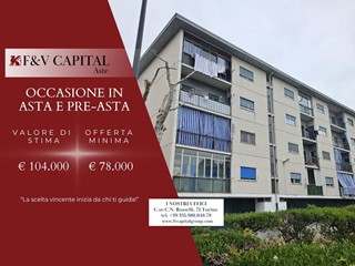 Appartamento in Vendita a Torino, 78'000&euro;, 128 m²