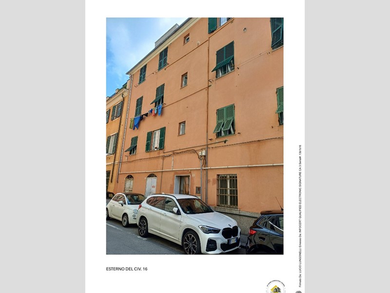 Trilocale in Vendita a Genova, 36'000&euro;, 88 m²