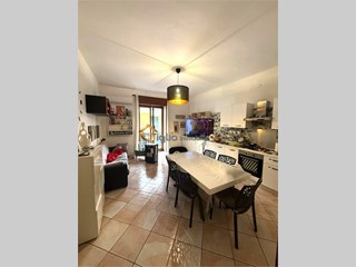 Trilocale in Vendita a Afragola, 155'000&euro;, 75 m²
