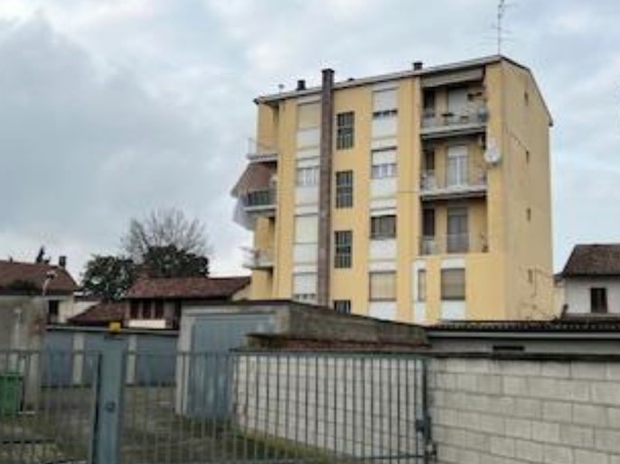 Quadrilocale in Vendita a Robbio, 31'556&euro;, 83 m², con Box