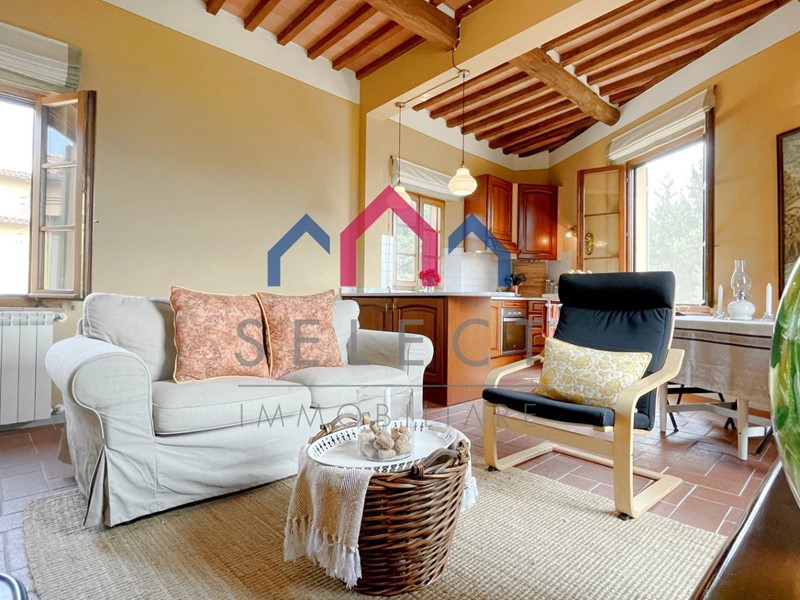 Trilocale in Vendita a Barga, 199'000&euro;, 75 m², arredato