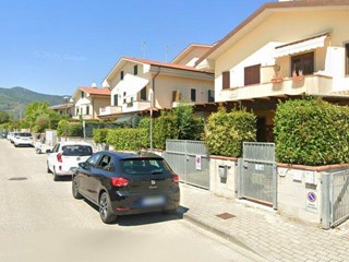 Quadrilocale in Vendita a Calcinaia, 103'500&euro;, 232 m²