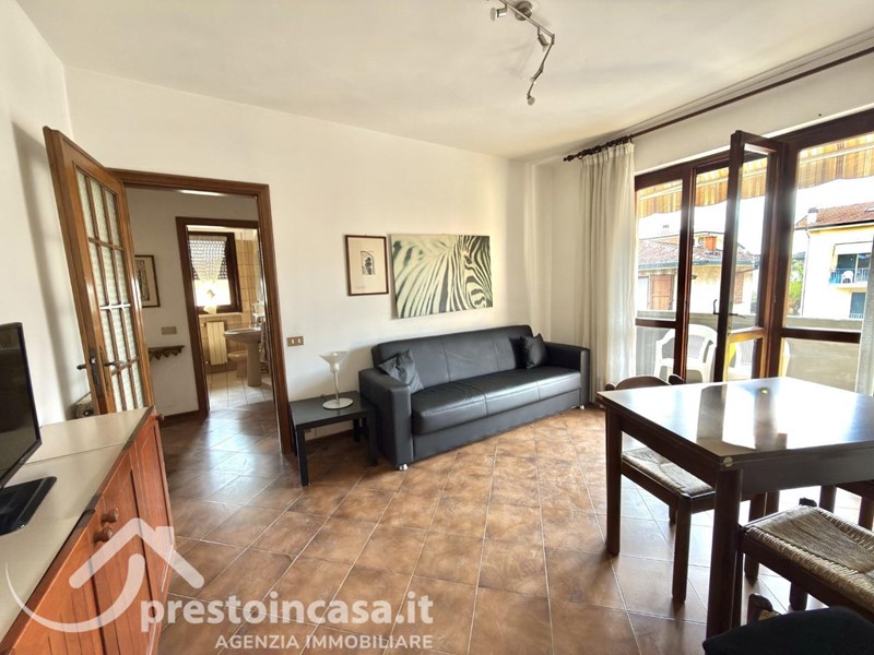 Trilocale in Vendita a Massarosa, zona Piano di Mommio, 180'000&euro;, 70 m²