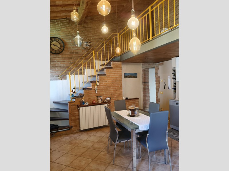 Quadrilocale in Vendita a Peccioli, 135'000&euro;, 85 m², arredato