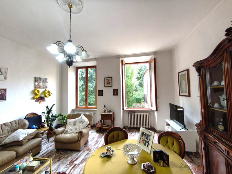 Appartamento in Vendita a Siena, 350'000&euro;, 132 m², arredato