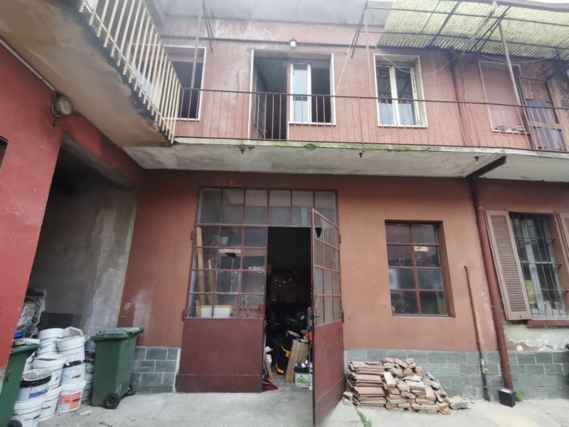 Quadrilocale in Vendita a Brugherio, 83'250&euro;, 204 m²