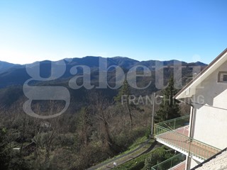 Quadrilocale in Vendita a Carrodano, 45'000&euro;, 60 m², arredato