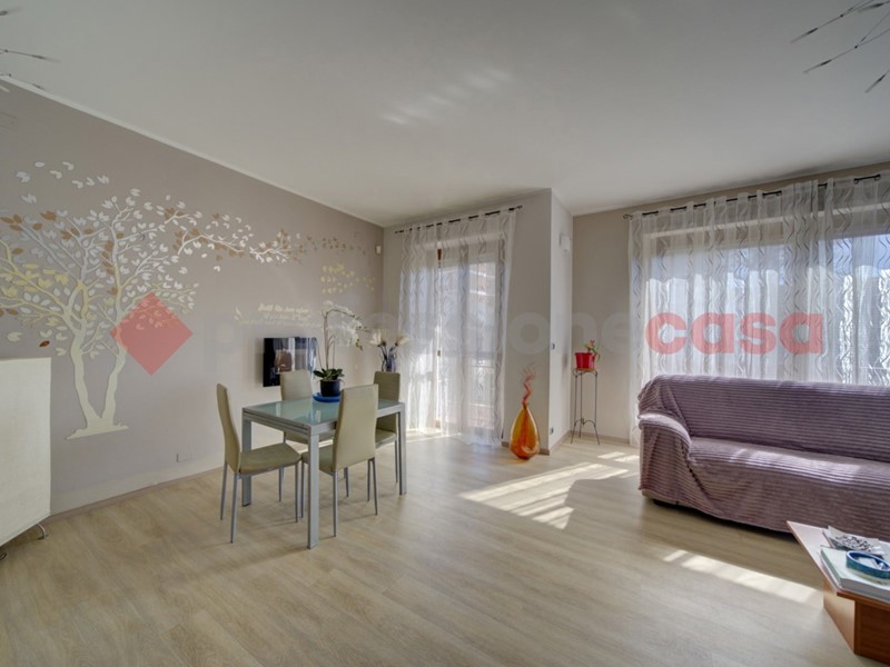 Appartamento in Vendita a Rivoli, 360'000&euro;, 170 m²