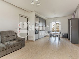 Trilocale in Vendita a Mugnano di Napoli, 240'000&euro;, 75 m², con Box