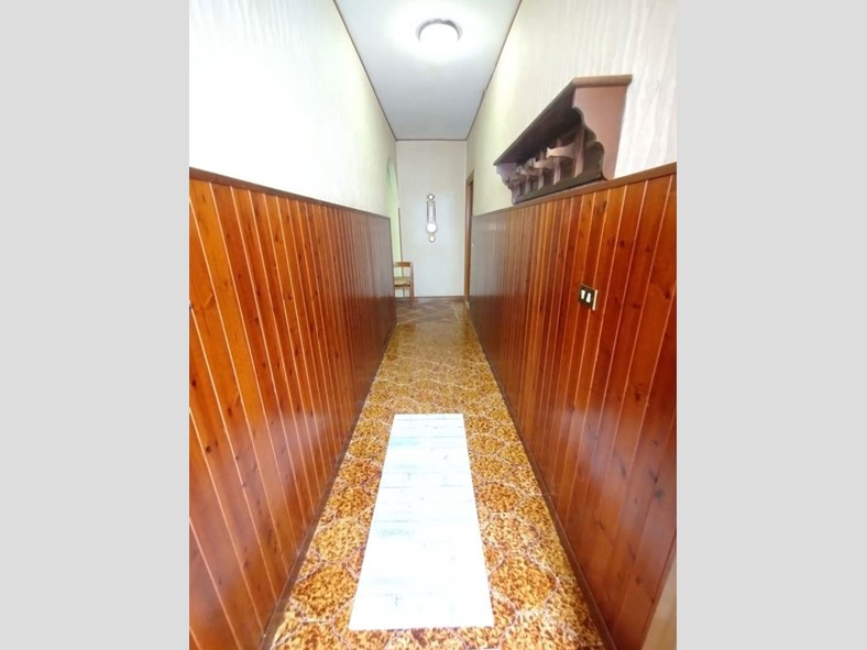 Appartamento in Vendita a Sante Marie, 39'000&euro;, 100 m²