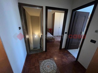 Trilocale in Vendita a Rescaldina, 138'000&euro;, 107 m²