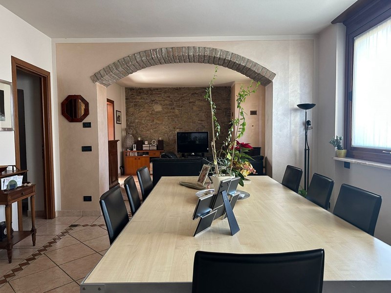 Quadrilocale in Vendita a Palazzolo sull'Oglio, 240'000&euro;, 175 m², arredato