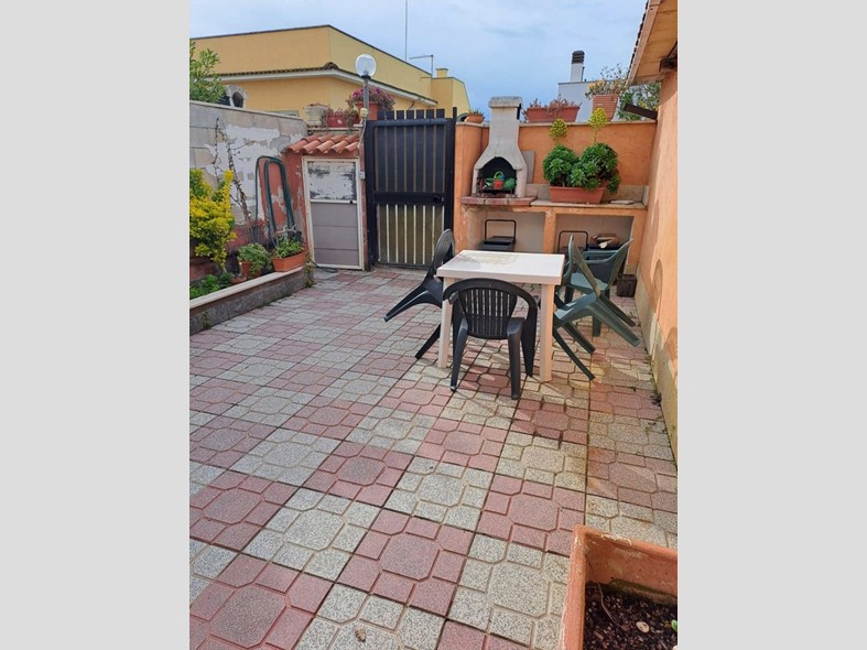 Quadrilocale in Affitto a Fiumicino, 2'200&euro;, 92 m², arredato