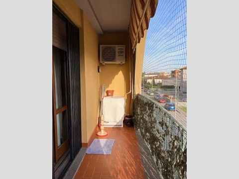 Trilocale in Vendita a Cascina, zona San Frediano a Settimo, 195'000&euro;, 70 m², arredato, con Box