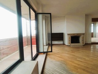 Quadrilocale in Vendita a Rimini, zona Marina Centro, 164 m²