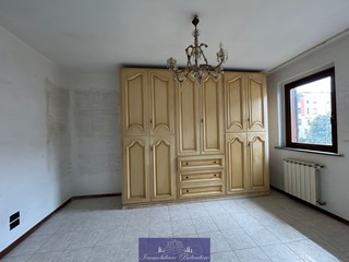 Bilocale in Vendita a Lastra a Signa, 180'000&euro;, 55 m², con Box