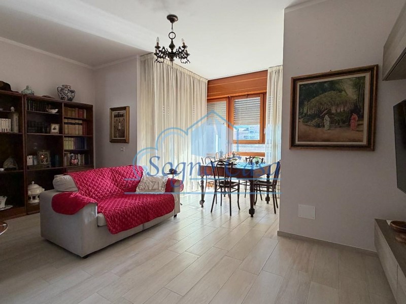 Appartamento in Vendita a Aulla, zona Albiano Magra, 168'000&euro;, 102 m², arredato