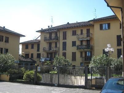 Appartamento in Vendita a Lentate sul Seveso, 238'766&euro;, 356 m², con Box