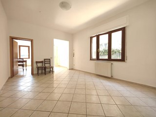 Appartamento in Vendita a Fucecchio, 150'000&euro;, 90 m², arredato