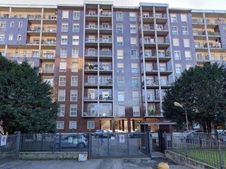 Quadrilocale in Vendita a San Donato Milanese, 157'500&euro;, 99 m²