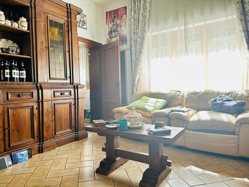 Appartamento in Vendita a Monteriggioni, zona Colonna di Monteriggioni, 200'000&euro;, 130 m², arredato, con Box