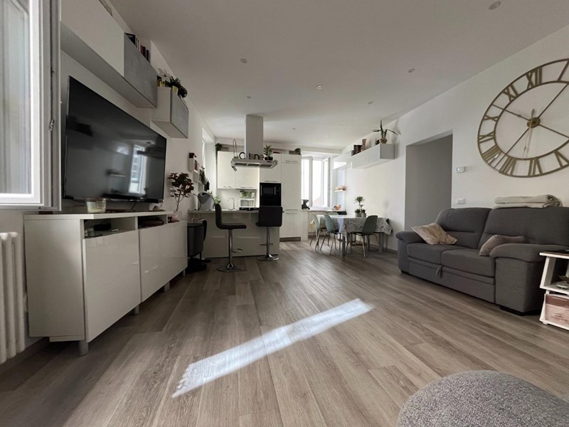 Appartamento in Vendita a Lucca, 495'000&euro;, 124 m², arredato