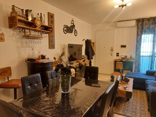 Trilocale in Vendita a Santa Croce sull'Arno, 150'000&euro;, 65 m², arredato
