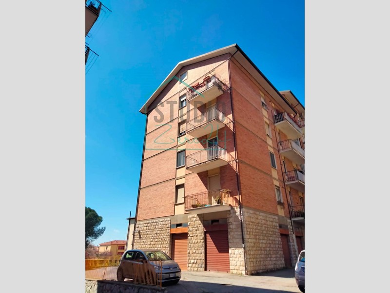 Trilocale in Vendita a Perugia, 105'000&euro;, 85 m²