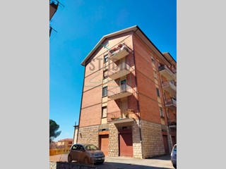 Trilocale in Vendita a Perugia, 105'000&euro;, 85 m²