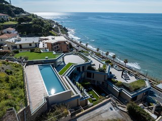 Attico in Vendita a Sanremo, 3'240'000&euro;, 413 m²