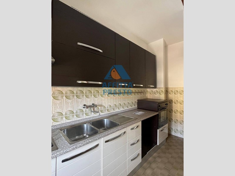 Appartamento in Affitto a Pontedera, 1'500&euro;, 132 m²