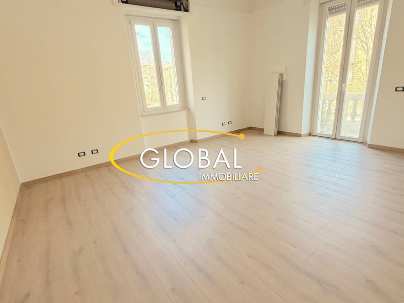 Appartamento in Vendita a Ancona, 191 m²