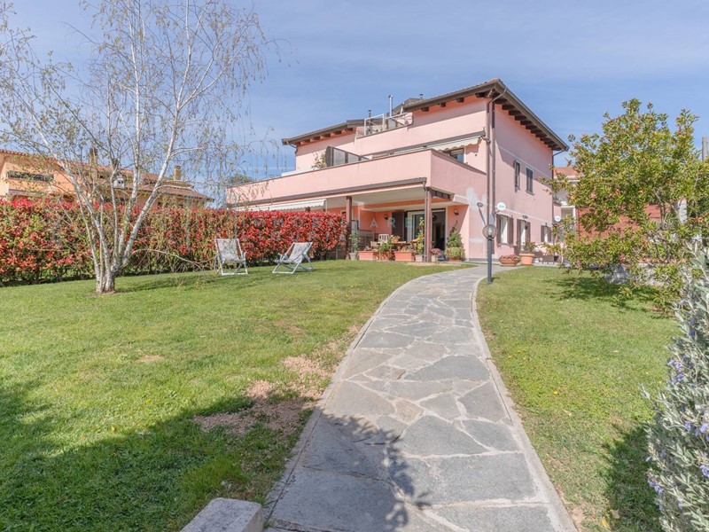 Bilocale in Vendita a Villanova d'Albenga, 205'000&euro;, 85 m²