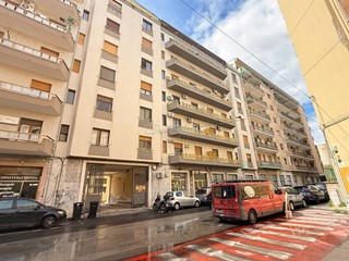 Appartamento in Vendita a Siracusa, 134'000&euro;, 150 m²