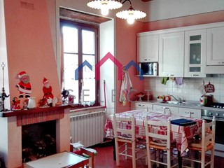 Trilocale in Vendita a Borgo a Mozzano, 115'000&euro;, 65 m²