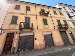 Appartamento in Vendita a Alessandria, 260'000&euro;, 550 m²