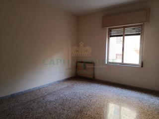Quadrilocale in Affitto a Caserta, 650&euro;, 120 m²