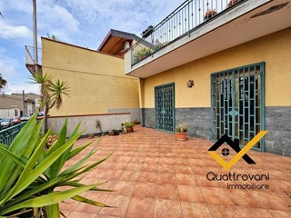 Appartamento in Vendita a Catania, 269'000&euro;, 170 m²