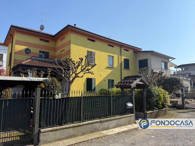 Trilocale in Vendita a Palazzolo sull'Oglio, 175'000&euro;, 90 m²