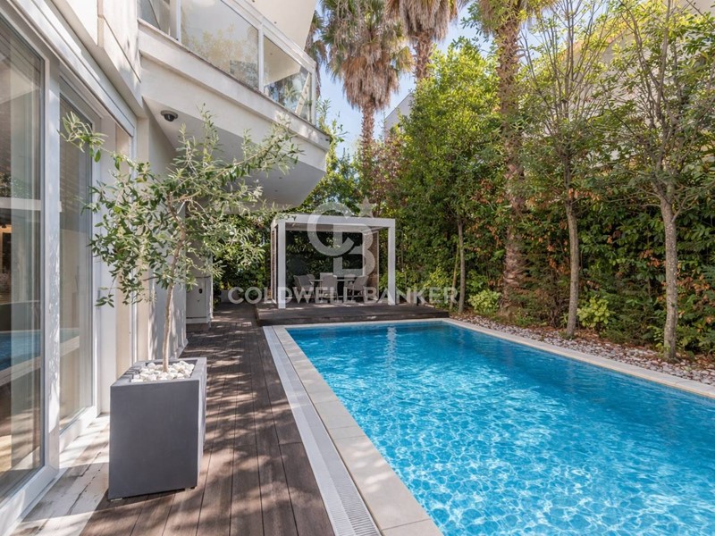 Trilocale in Vendita a Riccione, 1'200'000&euro;, 190 m²