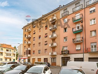 Bilocale in Vendita a Milano, 249'000&euro;, 87 m²