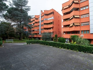 Trilocale in Vendita a Roma, 315'000&euro;, 117 m²