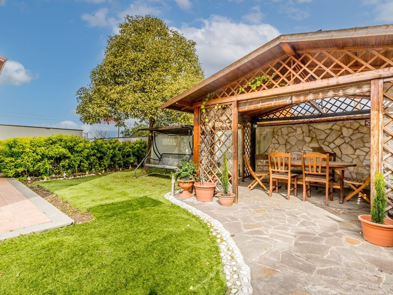 Trilocale in Vendita a Roma, 219'000&euro;, 80 m²