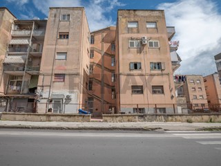 Trilocale in Vendita a Caltagirone, 20'000&euro;, 70 m²