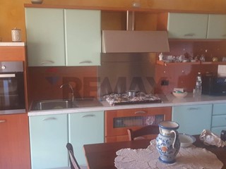 Appartamento in Vendita a Piazza Armerina, 60'000&euro;, 100 m²