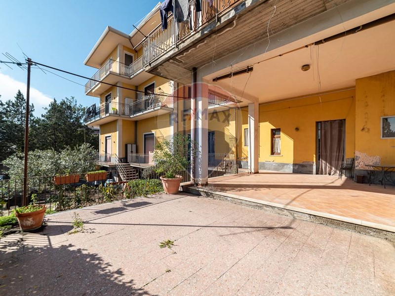 Quadrilocale in Vendita a San Pietro Clarenza, 90'000&euro;, 151 m²